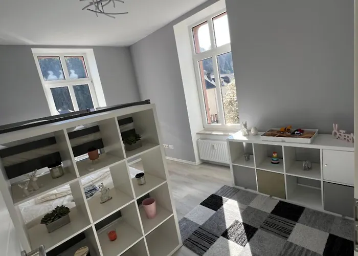 Renoviertes Mit 2 Schlafzimmern Apartament