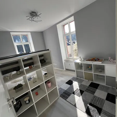 Renoviertes Mit 2 Schlafzimmern 아파트